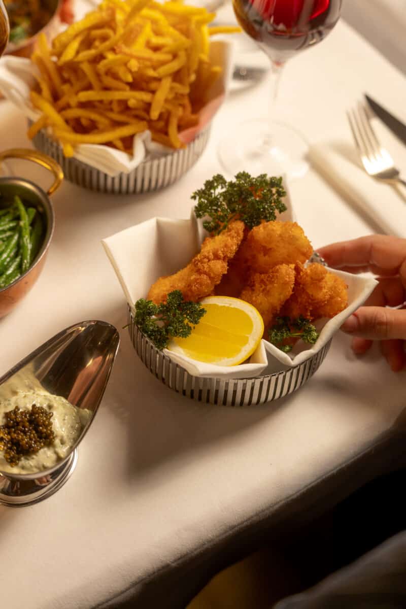 http://NOLINSKI%20PARIS%20RESTAURANT%20PHOTO