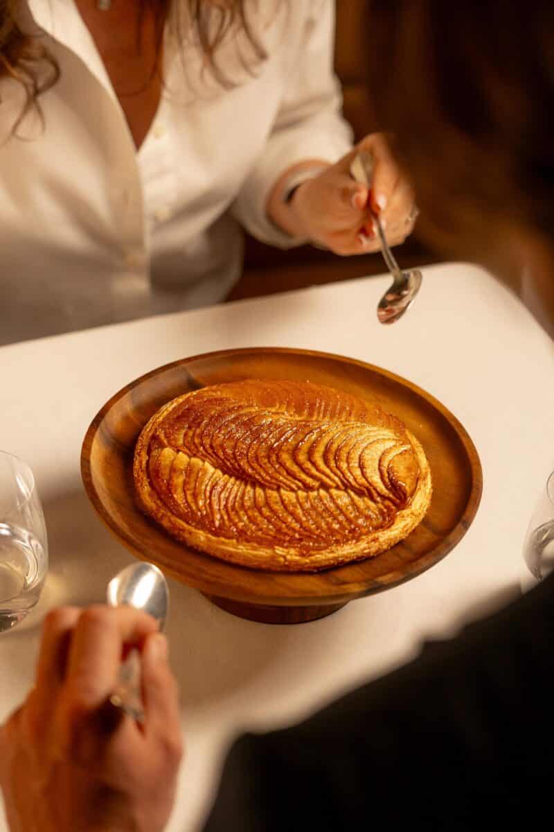 http://NOLINSKI%20PARIS%20RESTAURANT%20PHOTO